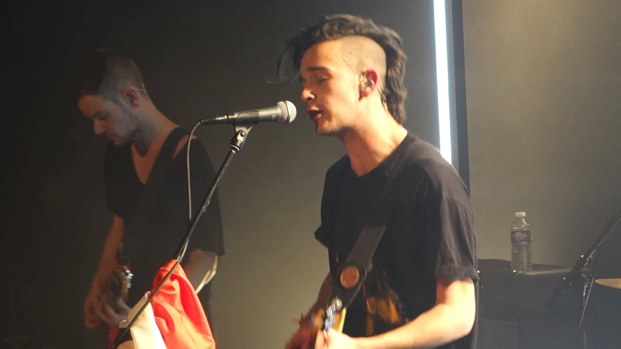Girls - The 1975 Live in Paris