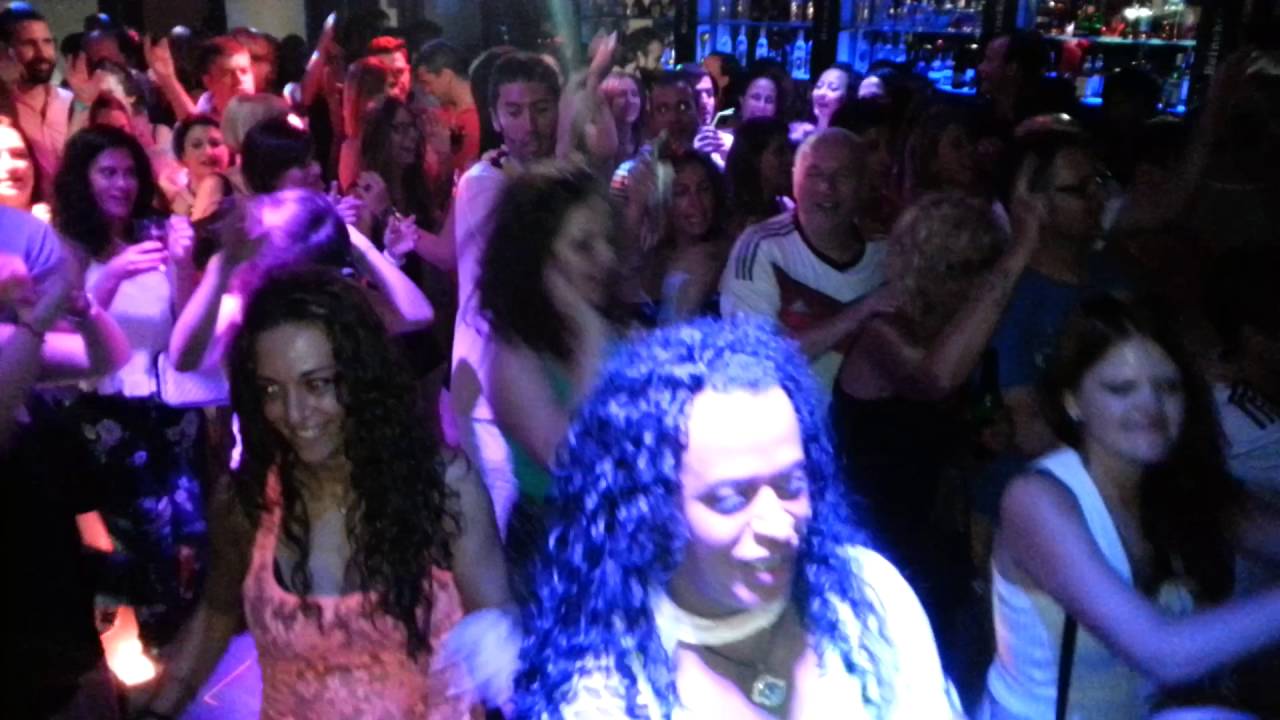 Sitges Bar - Las Vegas - Follow The leader