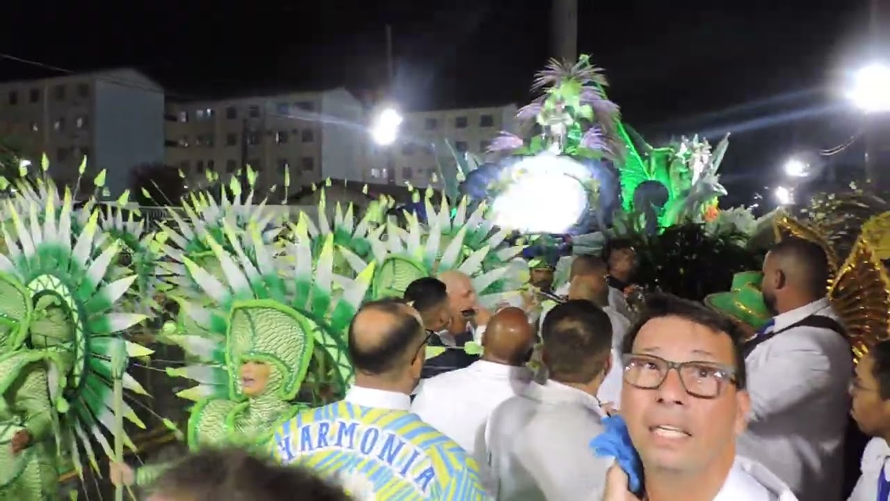 Carnaval 2024 - Santos | Largada do desfile da Unidos dos Morros