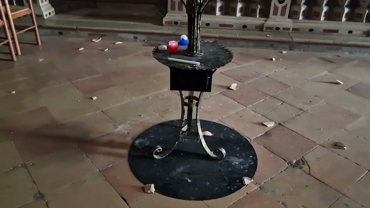 Don Claudio Rubagotti interviene dopo i vandalismi in Duomo a Casalmaggiore, 13 maggio 2024