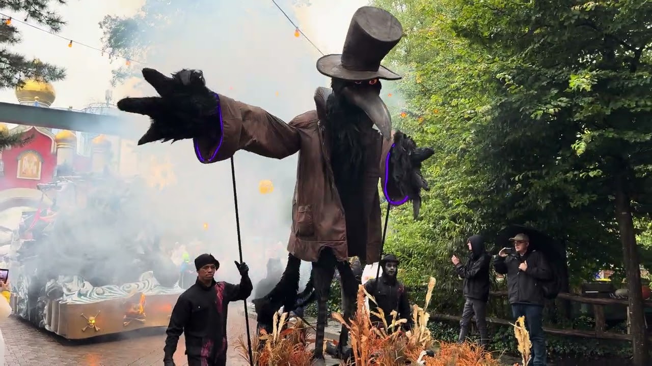 Ed’s Halloween Parade - Europa Park 2025