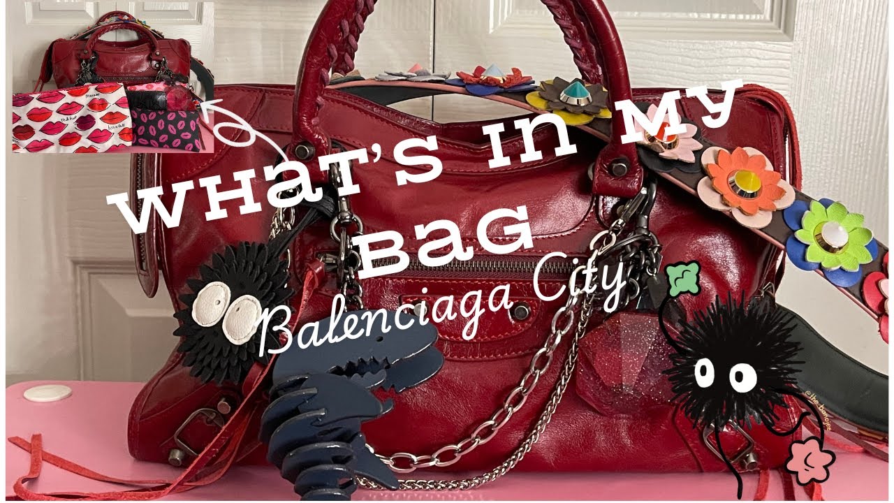 What's In My Bag | Balenciaga City