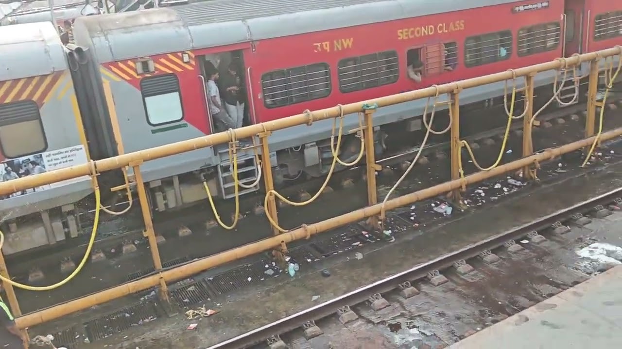 आज की देलय चलने वाली ट्रेन 🙋‍♂️✅ I Trainvideosindia #train 