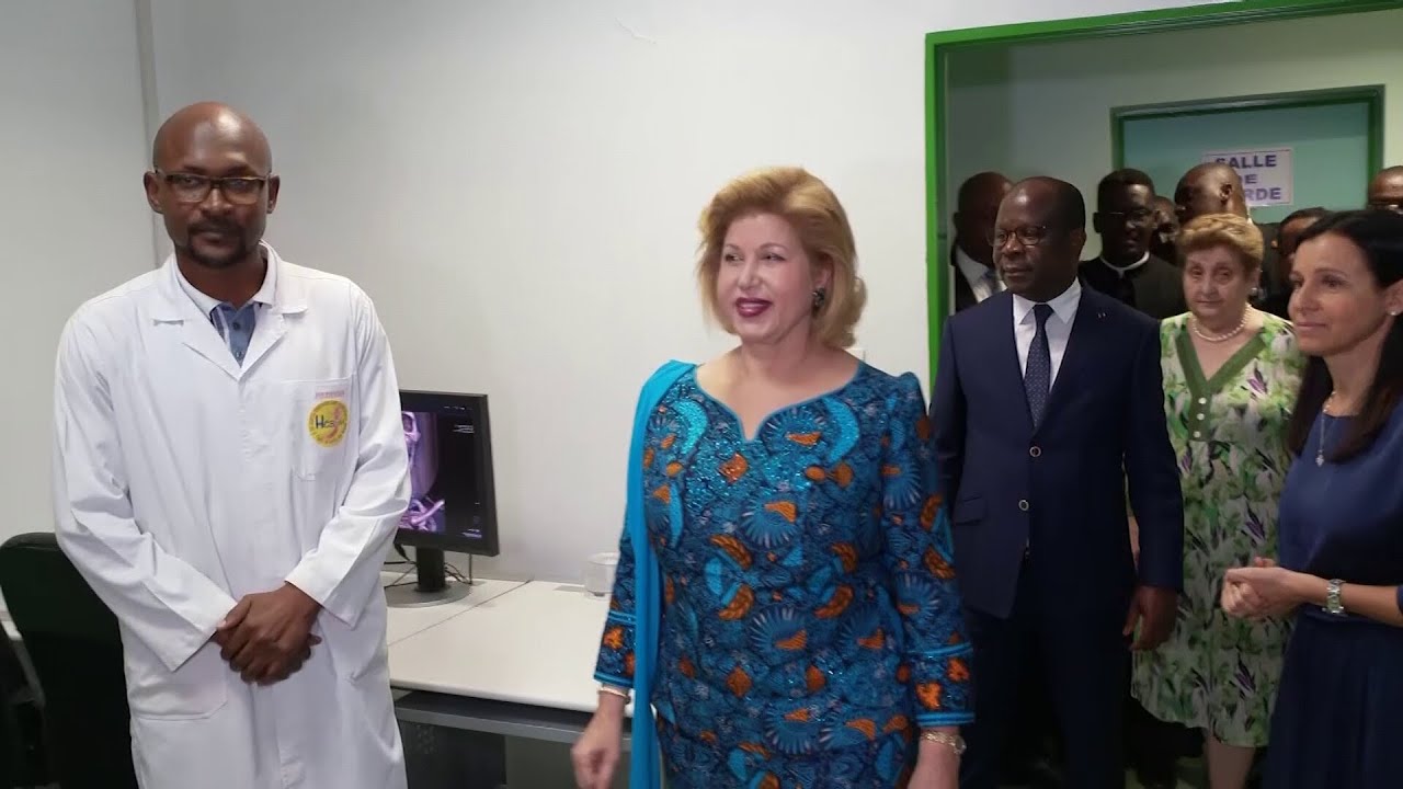 La Première Dame visite les locaux de l’hôpital Saint Joseph Moscati de Yamoussoukro