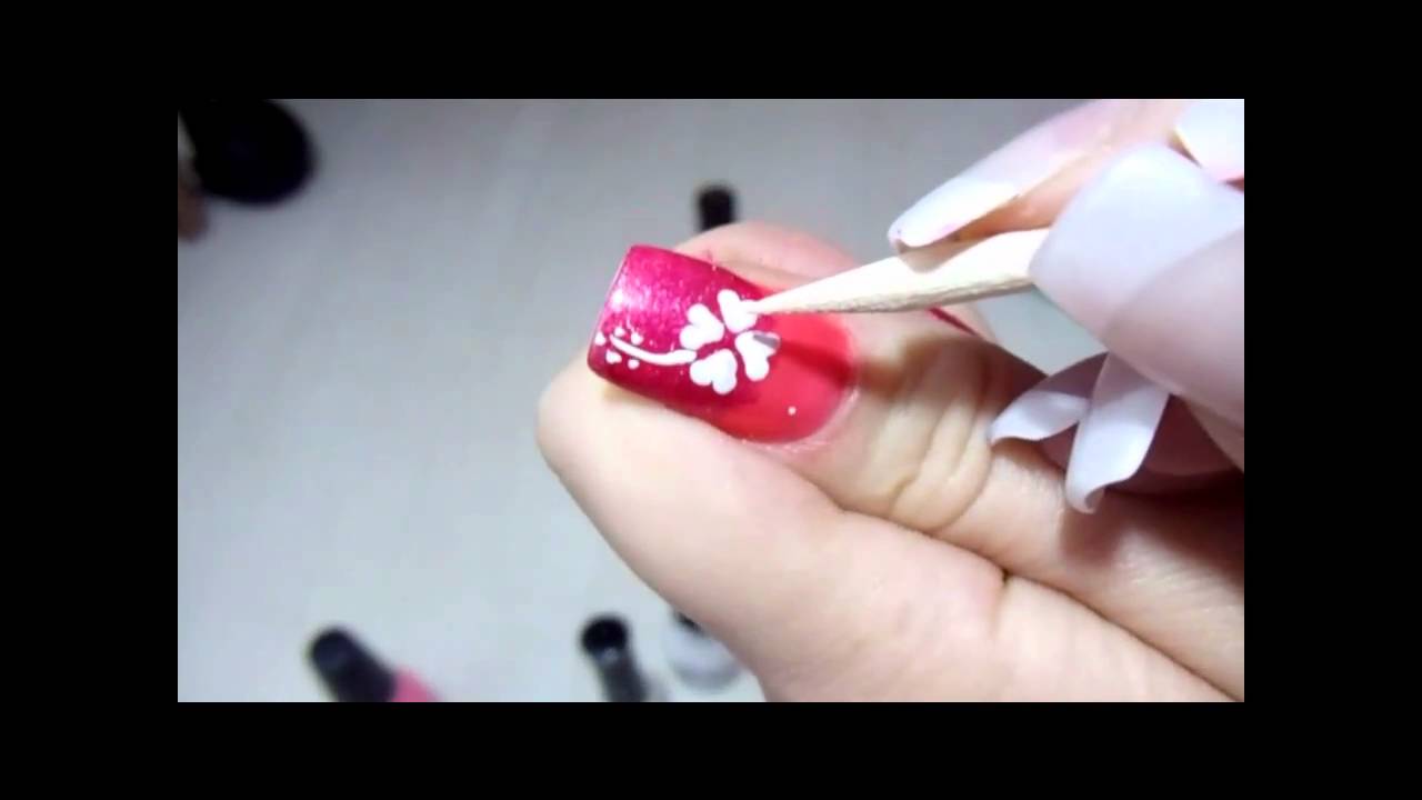 unha havaiana// hibiscus
