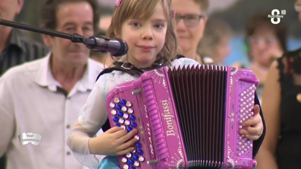 Madlyn accordéon, 8 ans - TITUS ET JACUS, Polka - Top Accordéon - TV8 Mont Blanc - Ma 6è télévision
