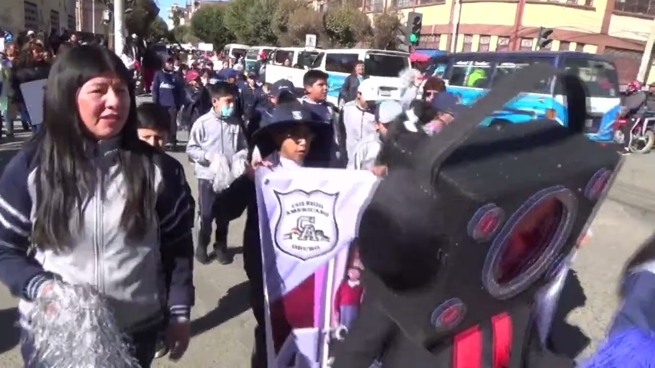 Oruro: Desfile de inauguración del año deportivo del colegio Americano