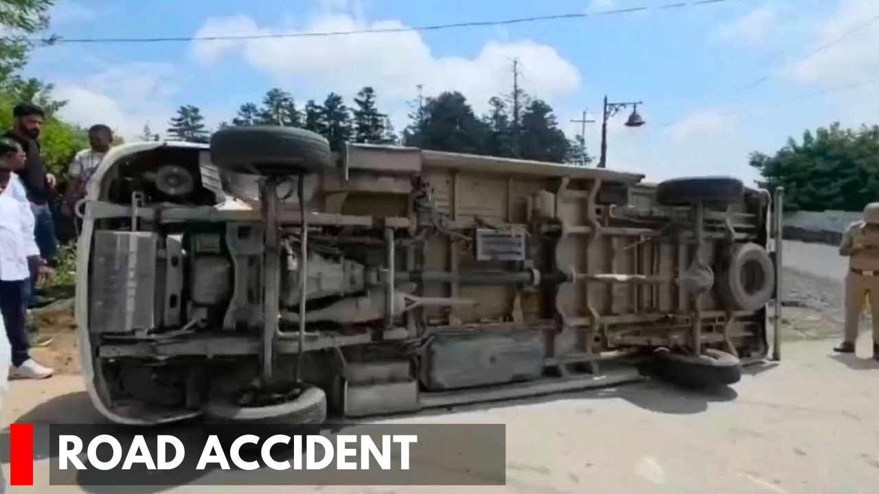 Tangmarg-Gulmarg Road Accident: Tourists from Odisha Injured in Tempo Mishap