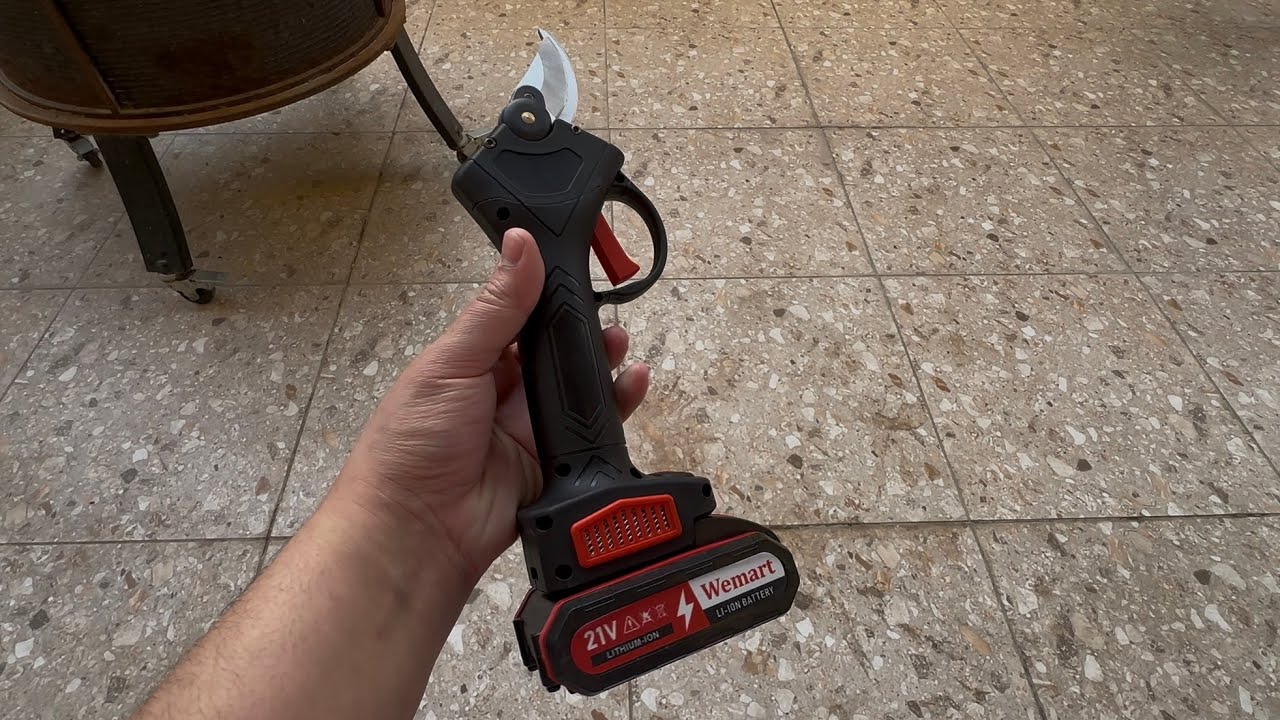 تجربة المقص الكهربائي لتقليم الأشجار✂️