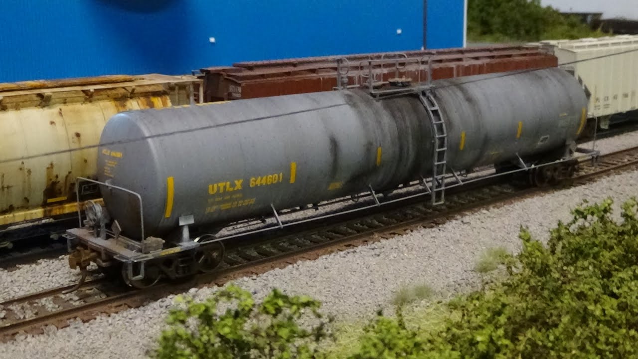 Modeling With Dan!  **Kitbashing 3 UTLX 29K Tank Cars.**