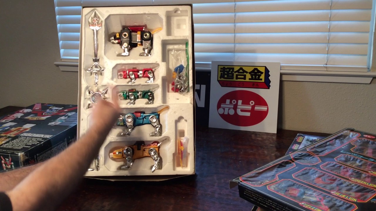 Popy and Godaikin Golion Voltron Bandai Vintage Toy Robot Review
