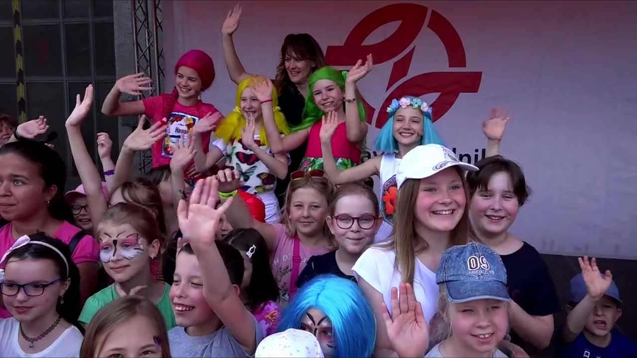 Lollipopz v Praze na Kačerově (celé vystoupení)