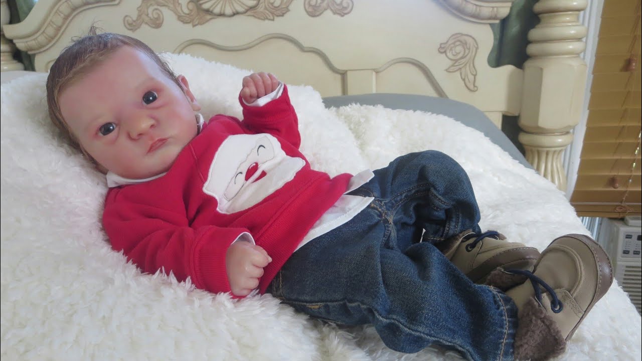 Dyson in his holiday outfit. ..Grayson Kit by Bonnie Brown. 😄