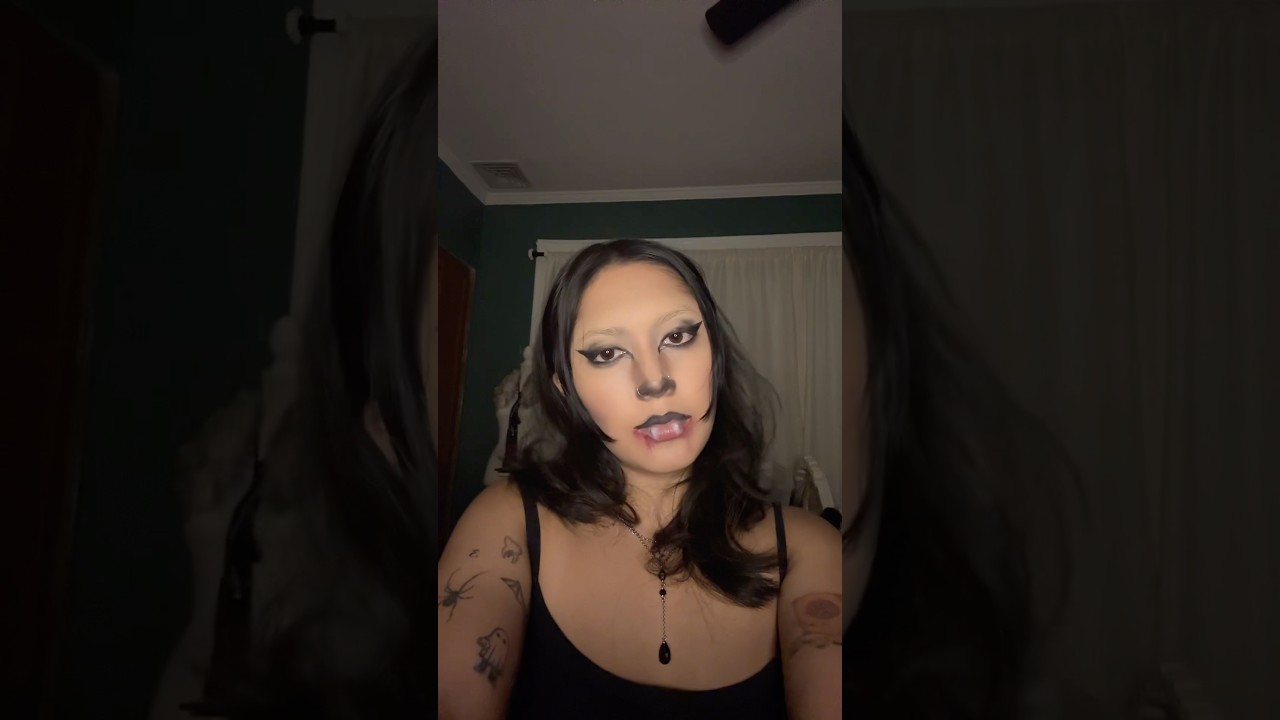 IM A BAT 🦇 #makeup #halloween #vampirebat #batmakeup #vampire #vampiremakeup #halloweenmakeup #mua