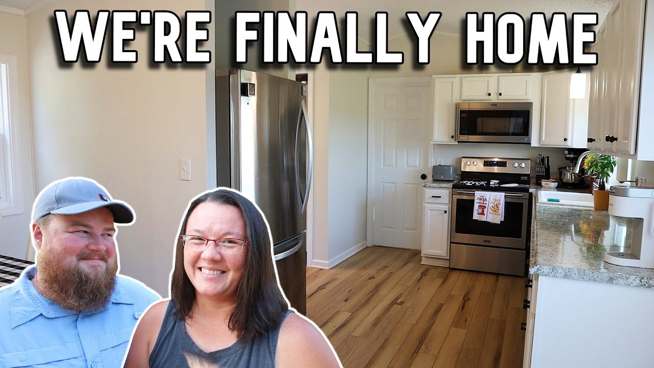 FINISHED!!! Moving In & HOUSE TOUR // Renovated Single Wide Mobile Home