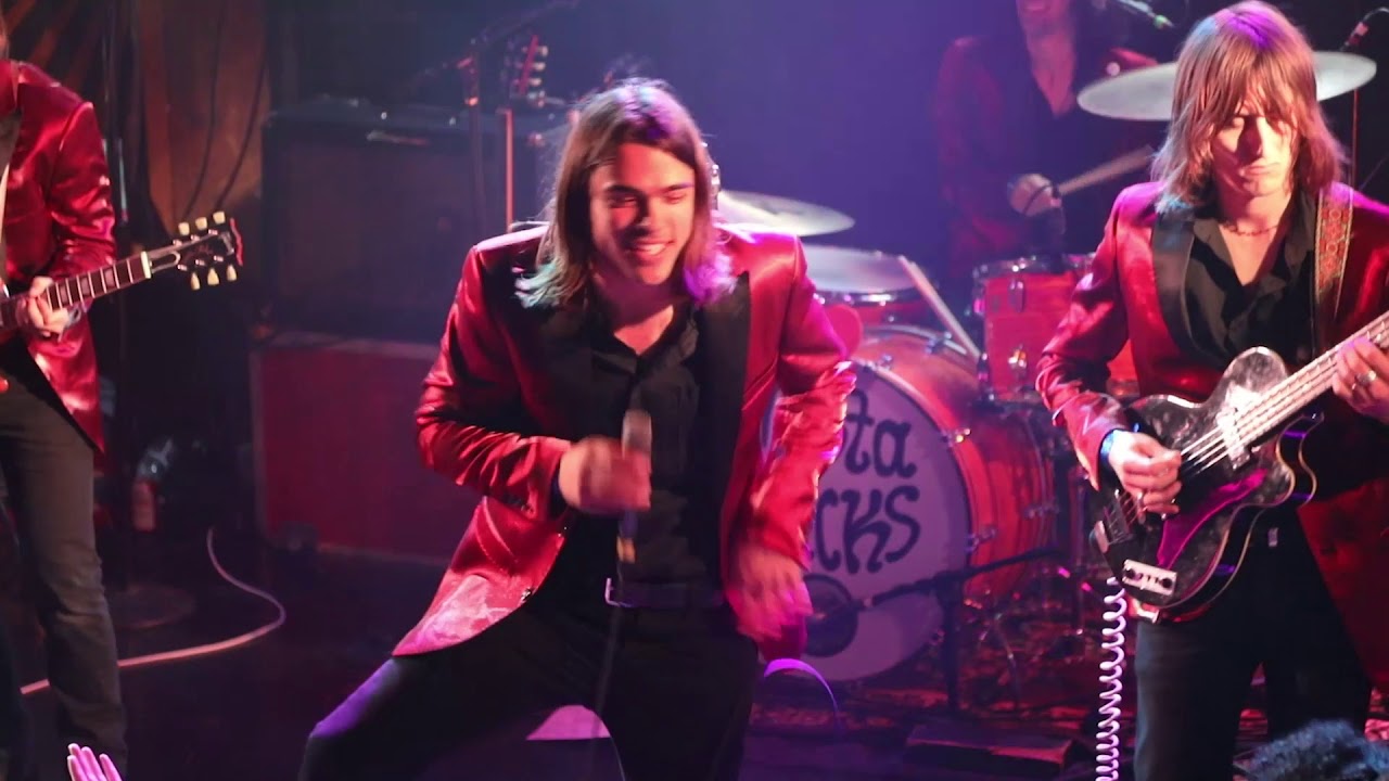 Vista Kicks - Gimme Love (Live at The Troubadour)