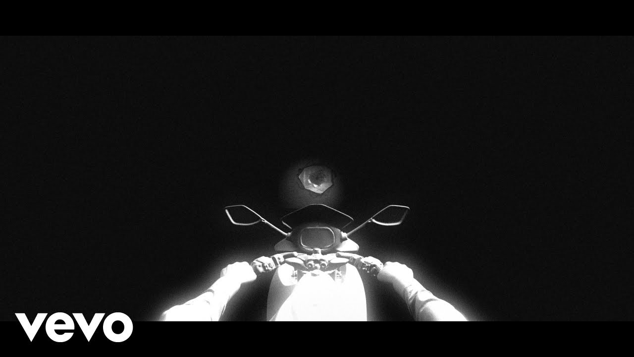 Dargen D'Amico - Non Bevo Non Fumo (Visual)