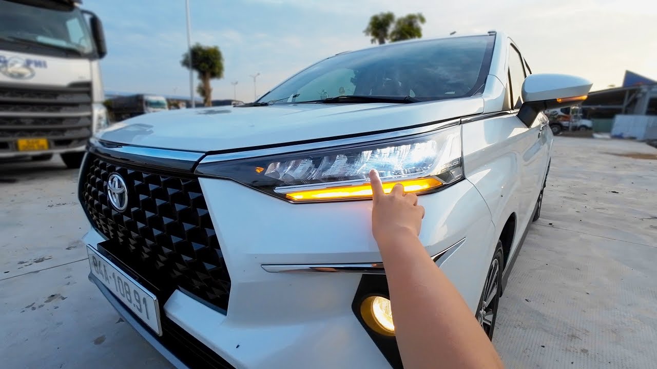 Trải Nghiệm Thuê Xe Tự Lái: Toyota Veloz Cross