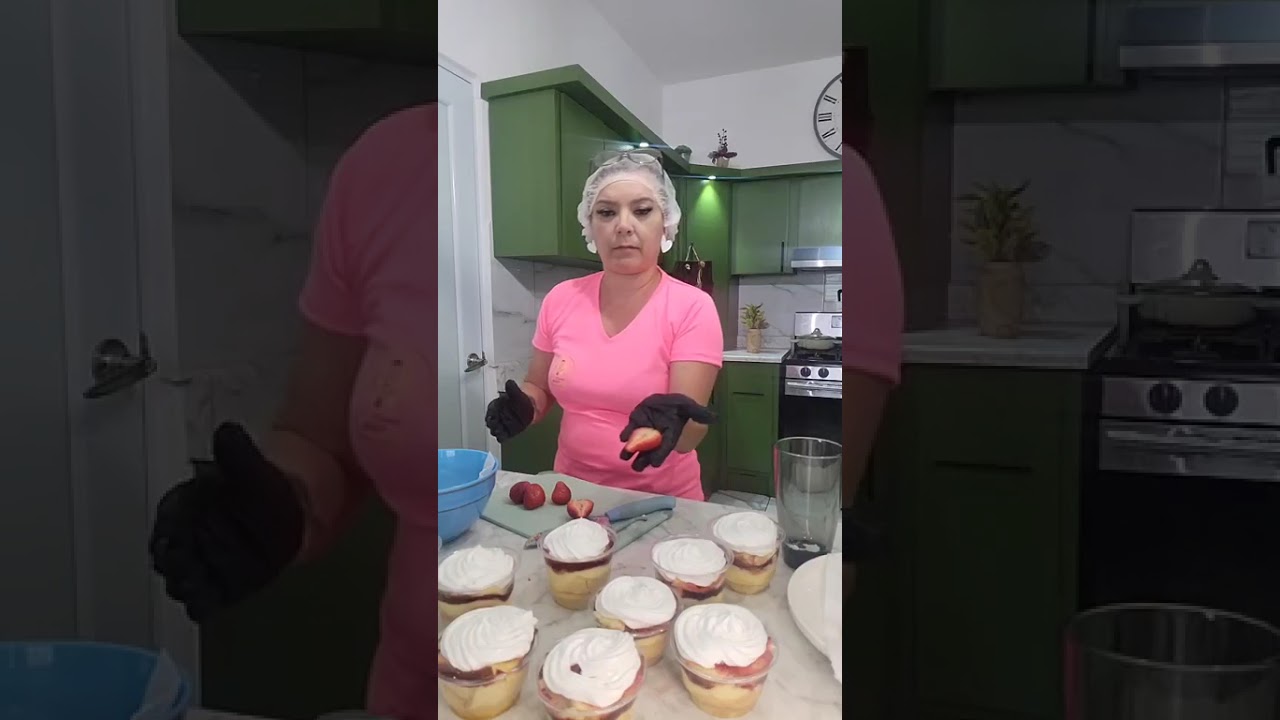 Rellenando decorando y horneando interesados 9393661457 Solo Mensaje soy de Aguadilla PR
