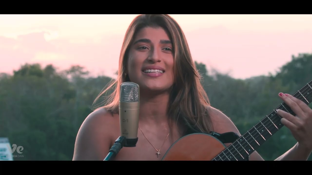 VERONICA EVININ CLIPE 4K