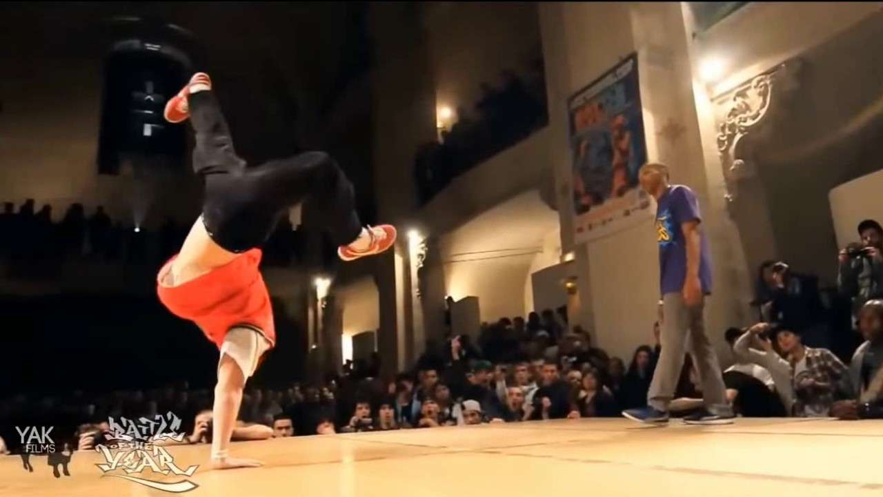 брейк данс под крутую музыку 2014!!!!!!!!!