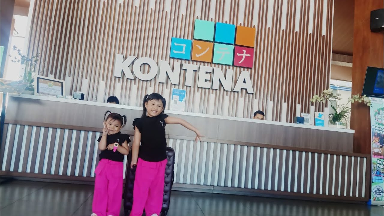 KONTENA HOTEL BATU MALANG - LIBUR SEKOLAH NAOMI AND NIKEISHA PART2