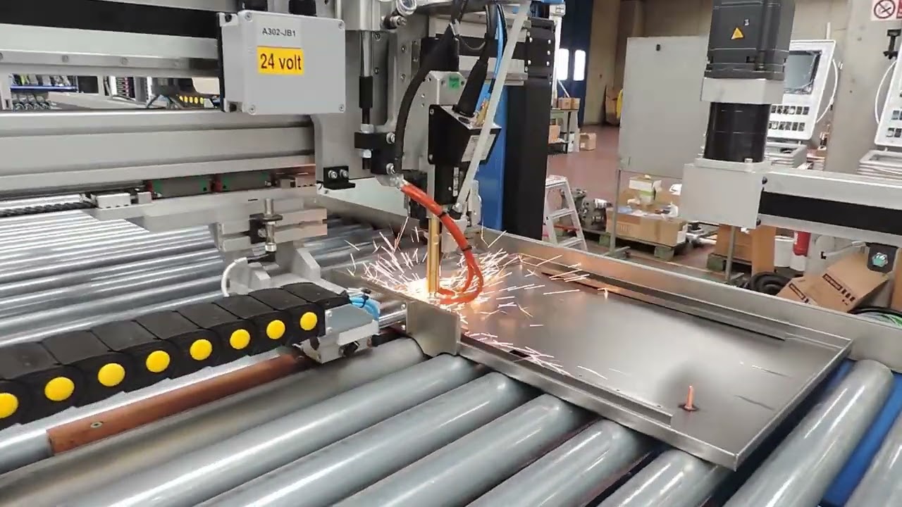 AUTOMATED SYSTEM FOR THE MANUFACTURE OF METAL CABINETS USING LASER WELDING "BACK PANELS AND DOOR"