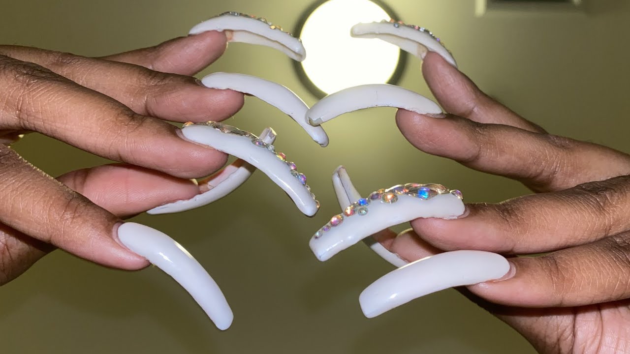 ASMR SOFT LONG NAIL TAPPING SOUND (VERYY TINGLYYY)