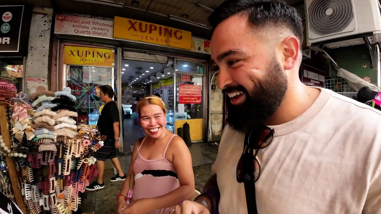 CRAZY MARKET SPREE in the Philippines 🇵🇭 ($20 Challenge)
