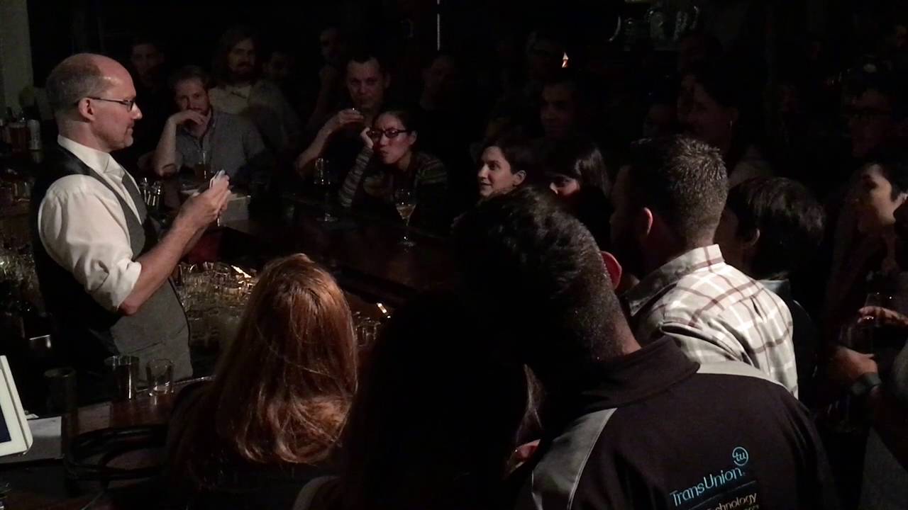 Bar Show at The Chicago Magic Lounge featuring Jonathan Kamm