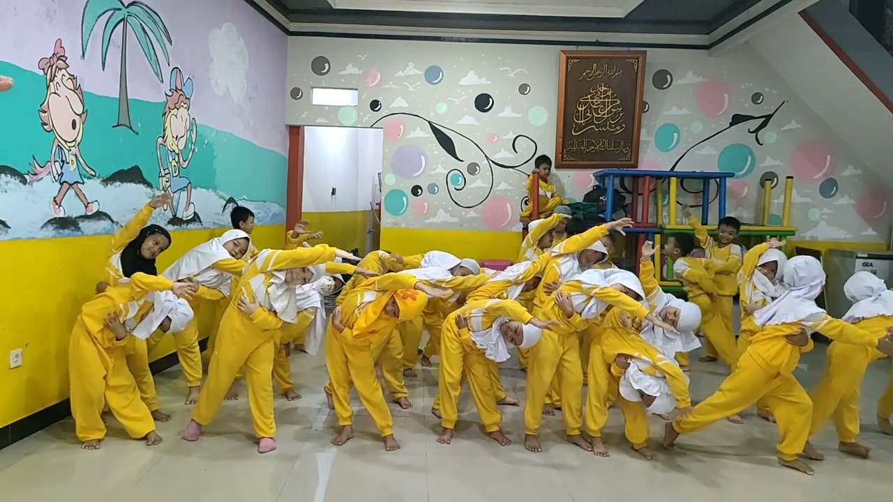 PEMANASAN SEBELUM NARI KELOMPOK B || TK ISLAM MUFTI MULYANI