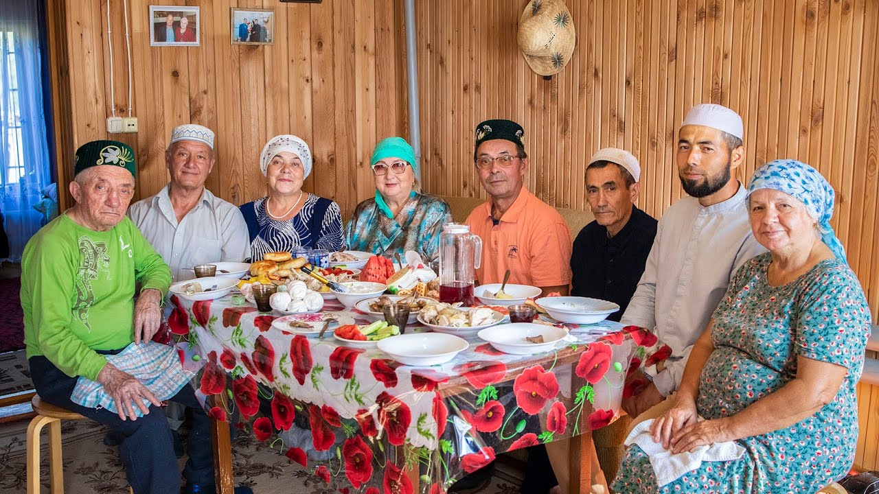 Прожив 45 лет в столице России СЕМЬЯ ПЕРЕЕХАЛА жить в СЕЛО. Сельская жизнь