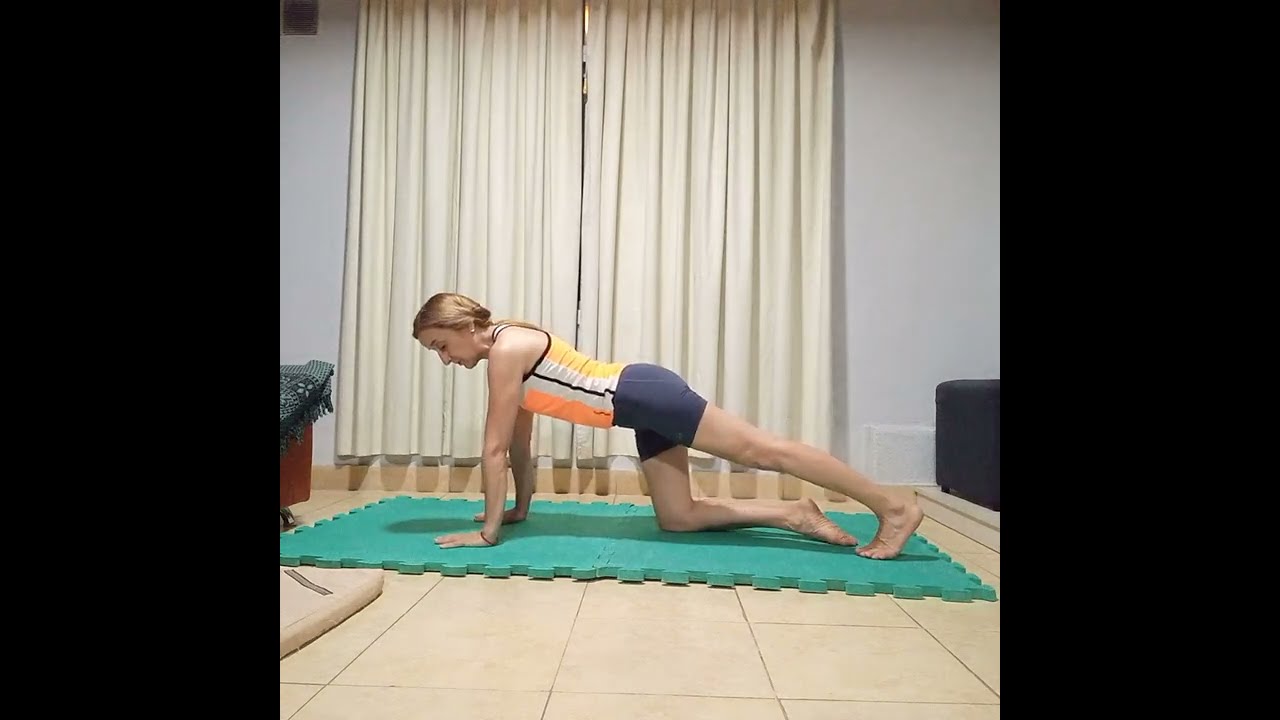 YOGA. PASO A PASO. POSTURA del Plano Inclinado  Purvottanasana. Plano Inclinado de Costado.