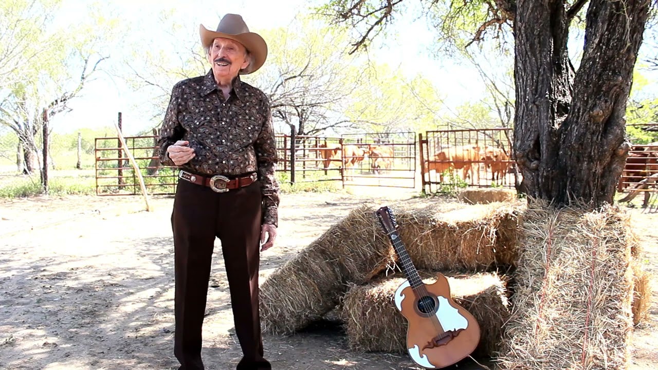 Poncho Villagomez y Sus Coyotes del Rio Bravo - Las Tres Piedritas (Video Oficial)