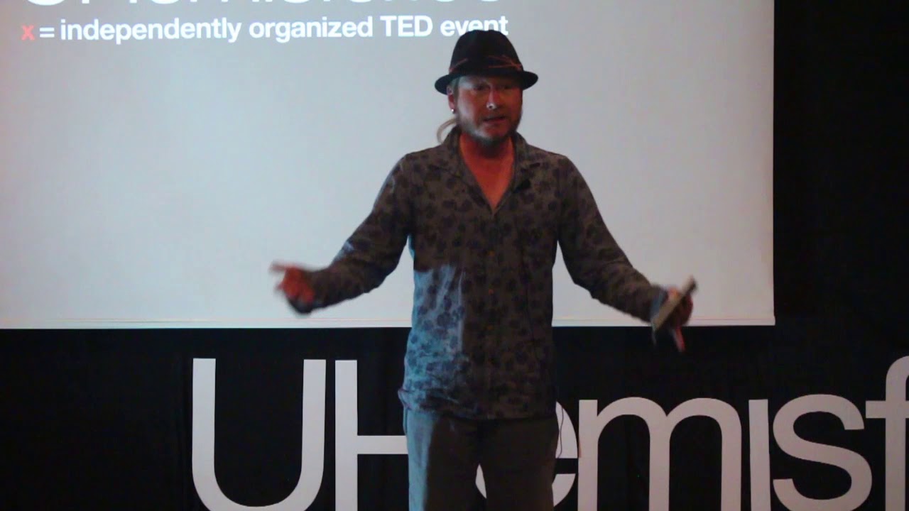 Los desafíos del periodismo en la era digital | Diego Cazar | TEDxUHemisferios