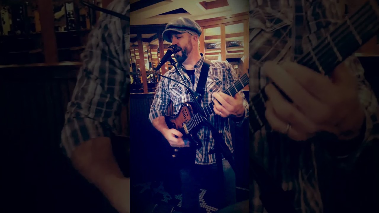 Lie to Me -Jonny Lang cover solo live at Phillips Seafood