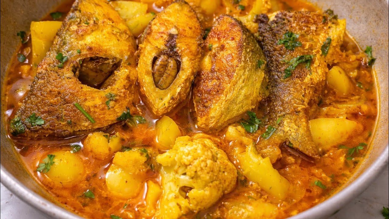 🐟❄️ শীতকালীন ফুলকপি দিয়ে ইলিশ মাছের ঝোল | গ্রামবাংলার স্বাদের পারফেক্ট রেসিপি 😋🔥 Happy Cooking 
