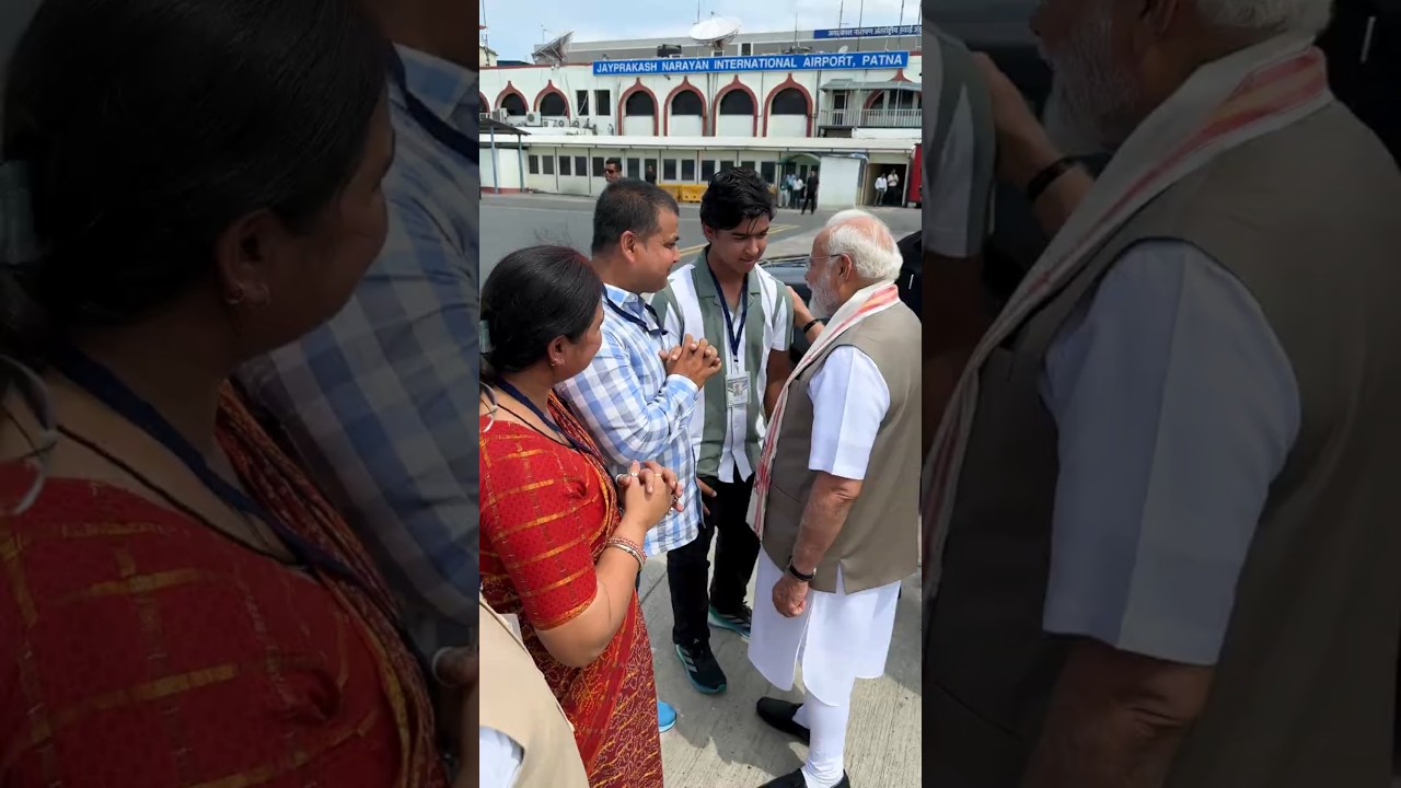 PM Modi meets cricketer Vaibhav Suryavanshi and his family in Patna | 