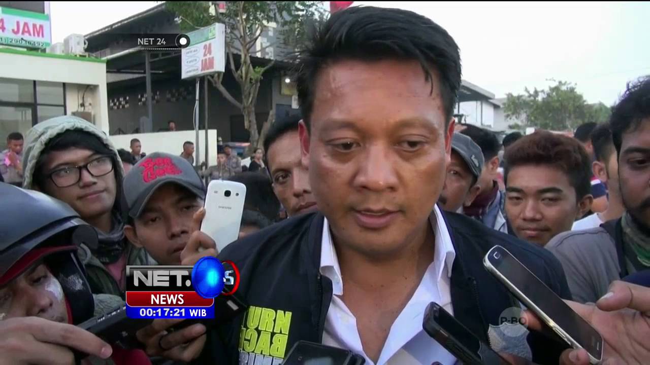 Anarkis! Ratusan Warga Dadap Menyerang Petugas Dengan Batu dan Senjata Tajam - NET24
