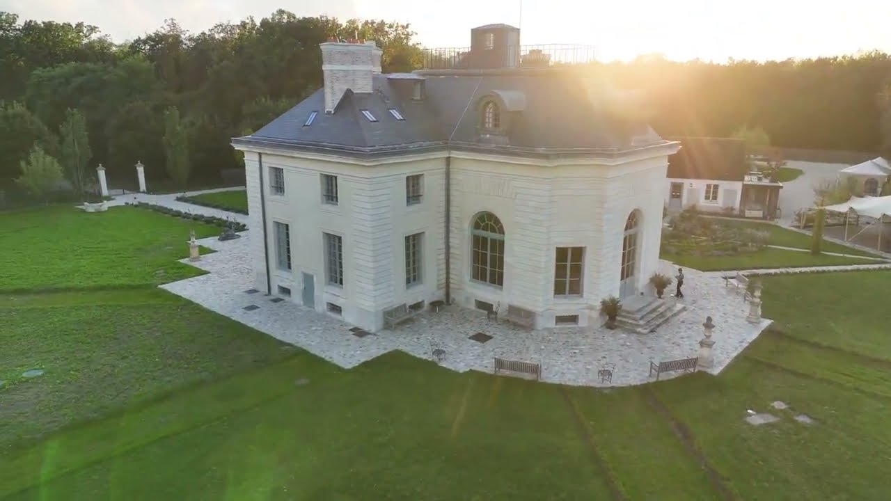 Pavillon Royal de la Muette, survol en drone. Forêt de Saint-Germain-en-Laye