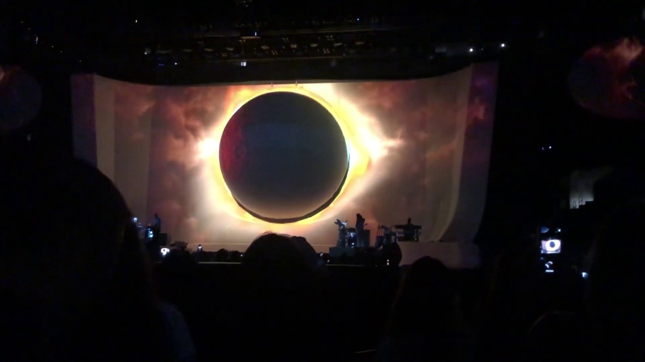 Ariana Grande Sweetener Tour May 6 Los Angeles “Raindrops/God is a Woman”