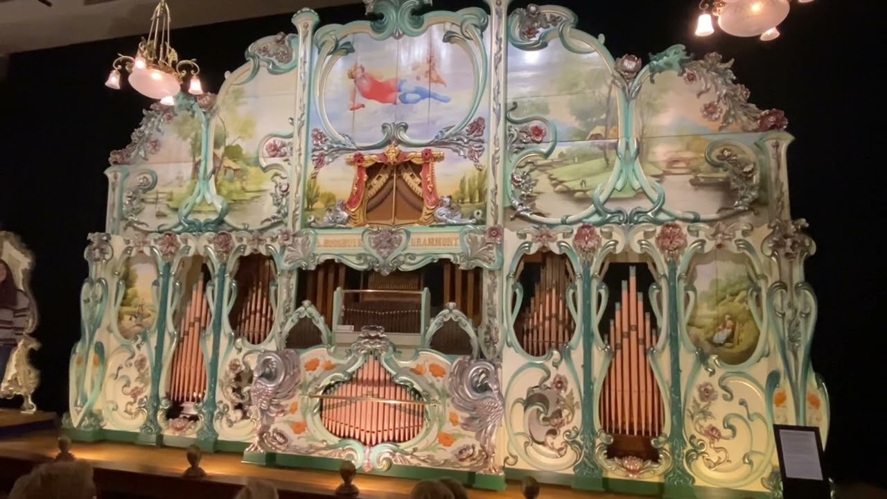 “The Typewriter” played on the newly restored Hooghuys dance organ at Speelklok