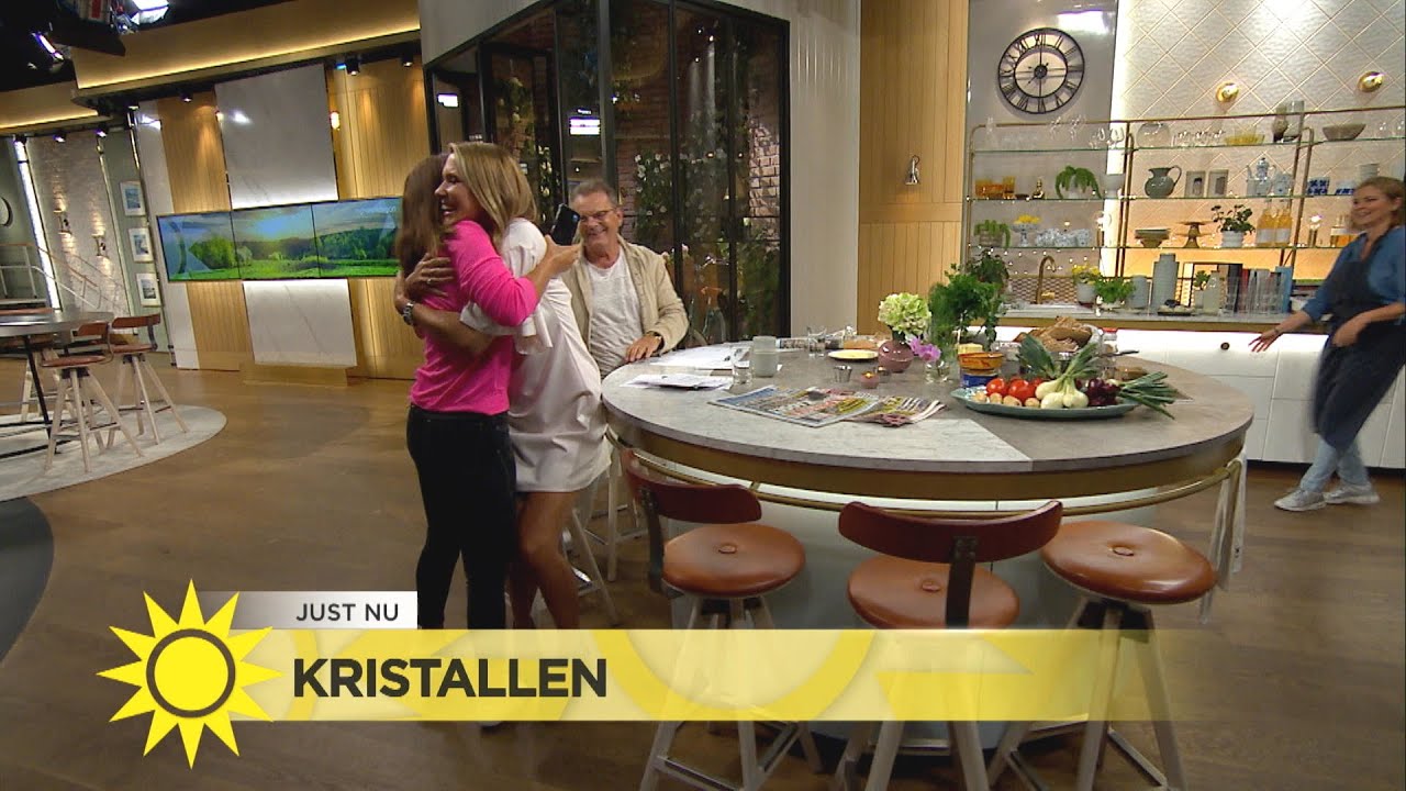 Tilde nominerad till ”årets kvinnliga programledare” – här överraskar hon i dir - Nyhetsmorgon (TV4)