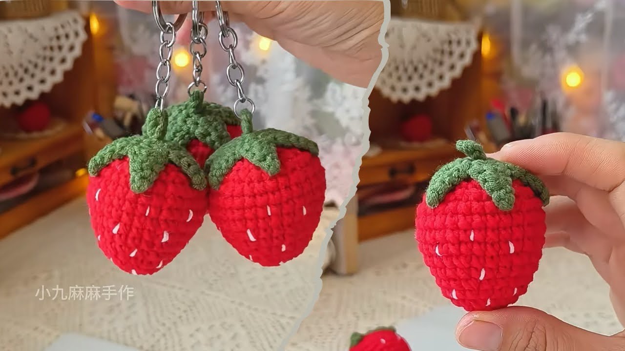 Crochet strawberry keychain || Hướng dẫn móc móc khoá trái dâu
