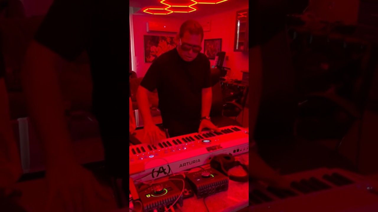Scott Storch making another Hit in the Studio 🔥