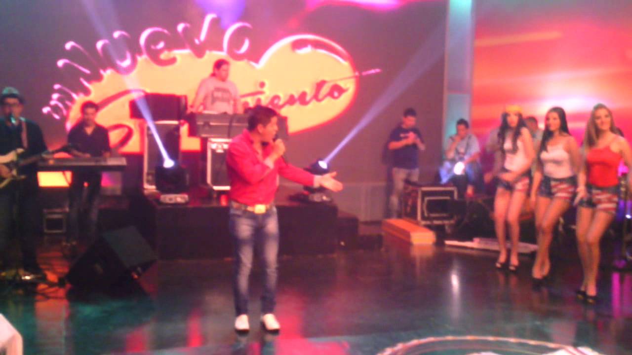 UN NUEVO SENTIMIENTO EN VIVO - SHOW DEL 13