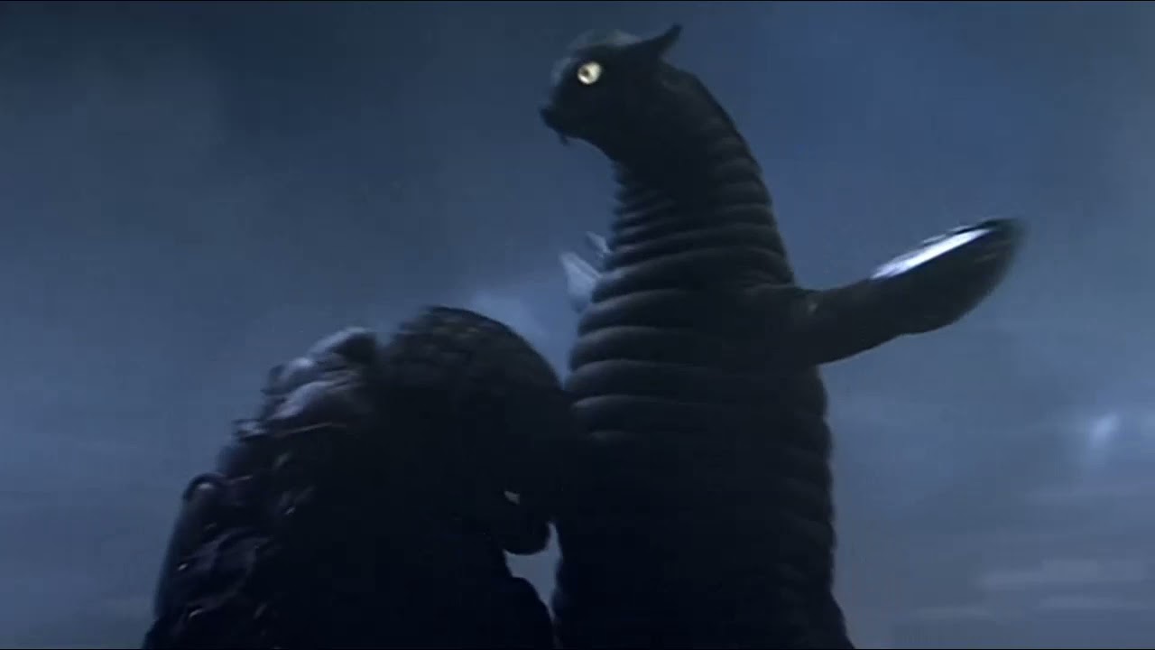 Fire Golza VS Sadora