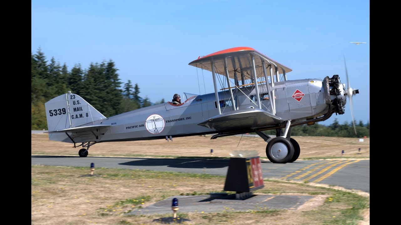 Flying in a 1928 Boeing Model 40 [Boeing's First Ever Airliner]