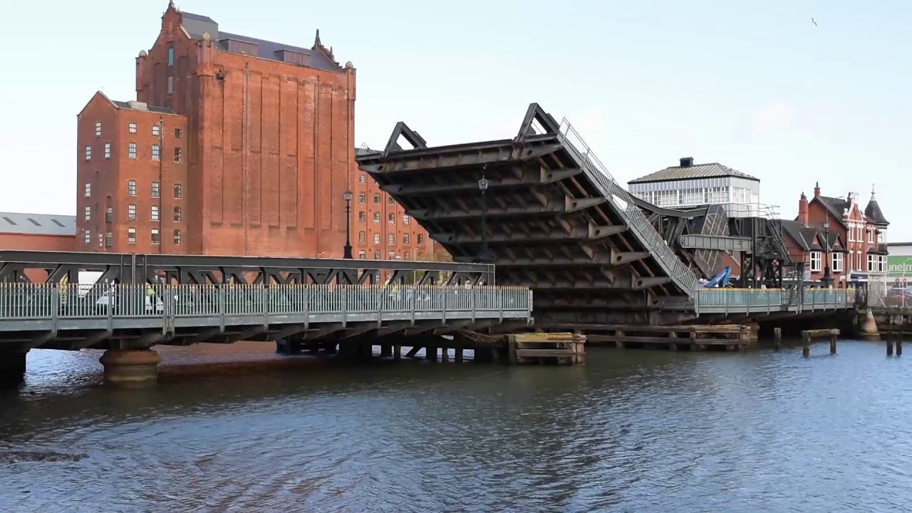 Corporation Bridge rising