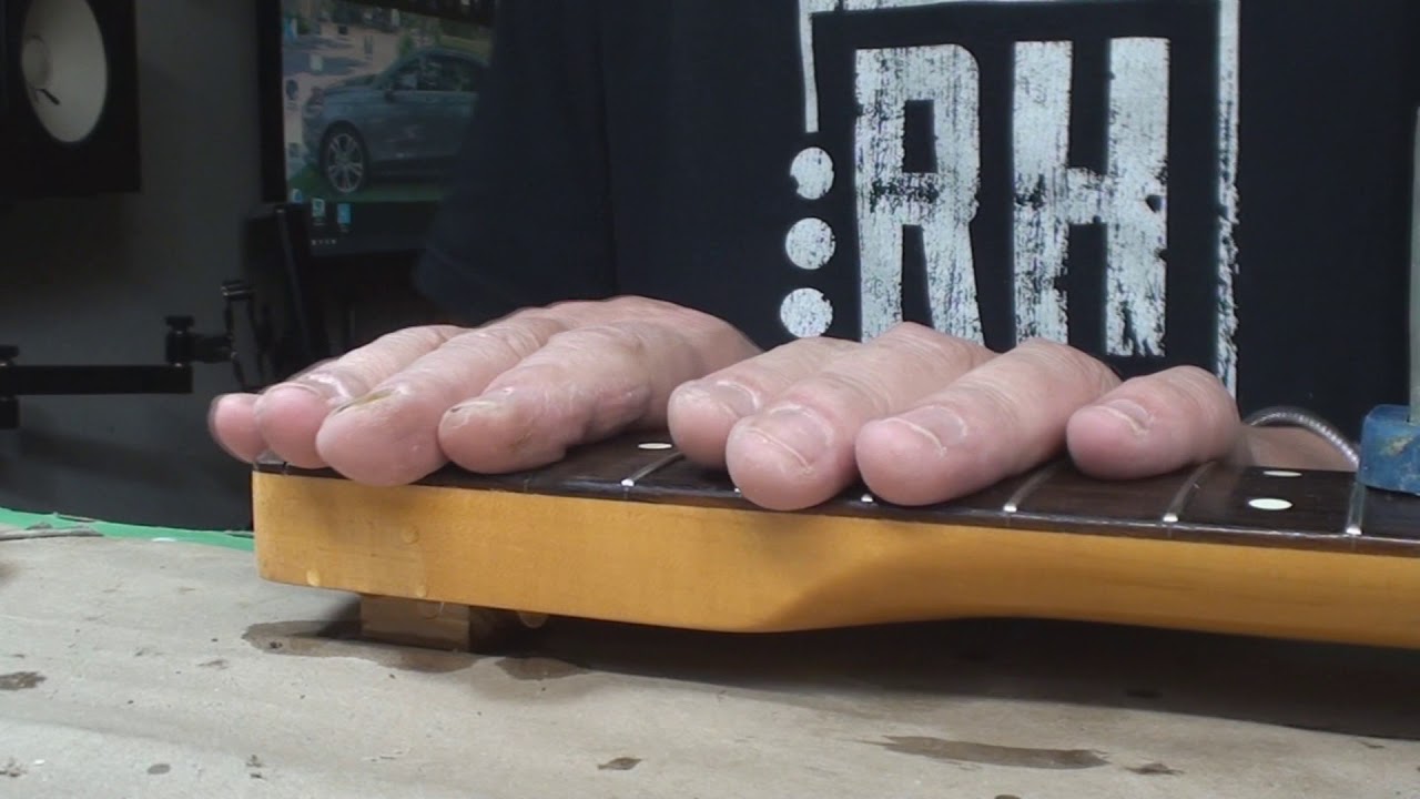 Fender P Bass From Japan Gets New Frets Part 1
